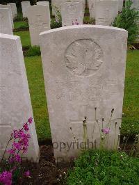 Etaples Military Cemetery - Campbell, S E